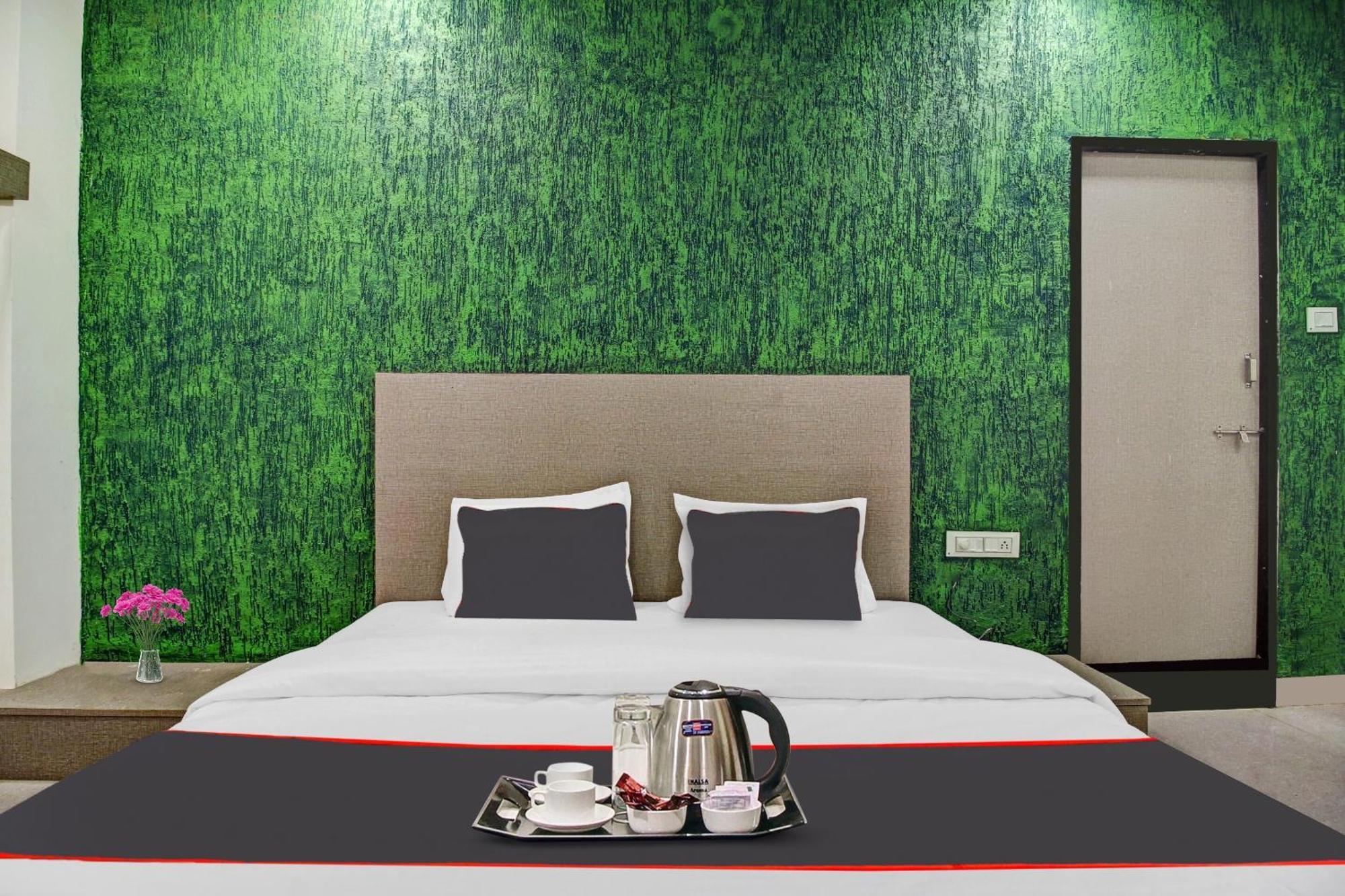 Super Collection O The Wishtler Hotel Bhopal Bagian luar foto